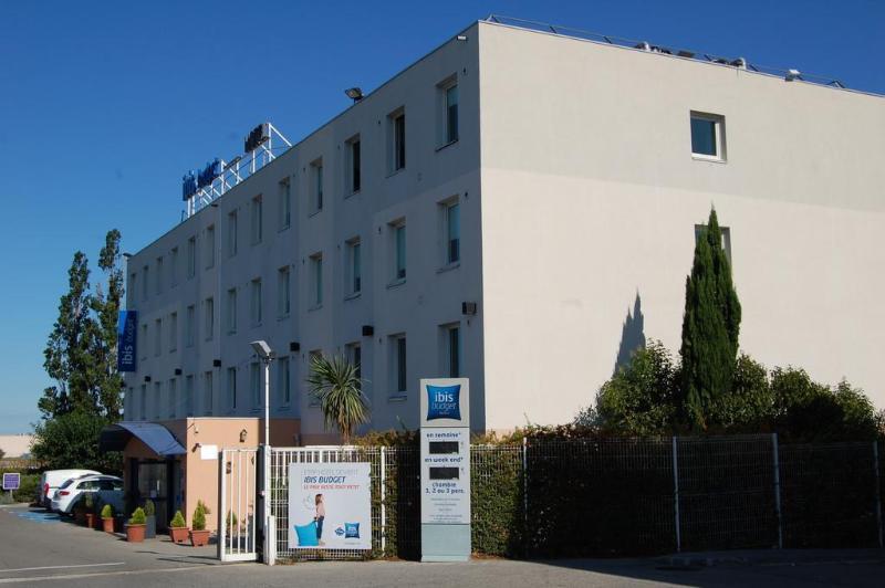 Ibis Budget Marseille Vitrolles Vitrolles  Exterior photo