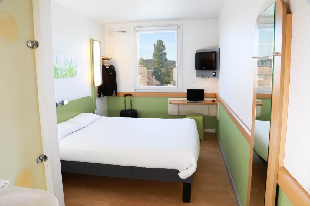 Ibis Budget Marseille Vitrolles Vitrolles  Exterior photo