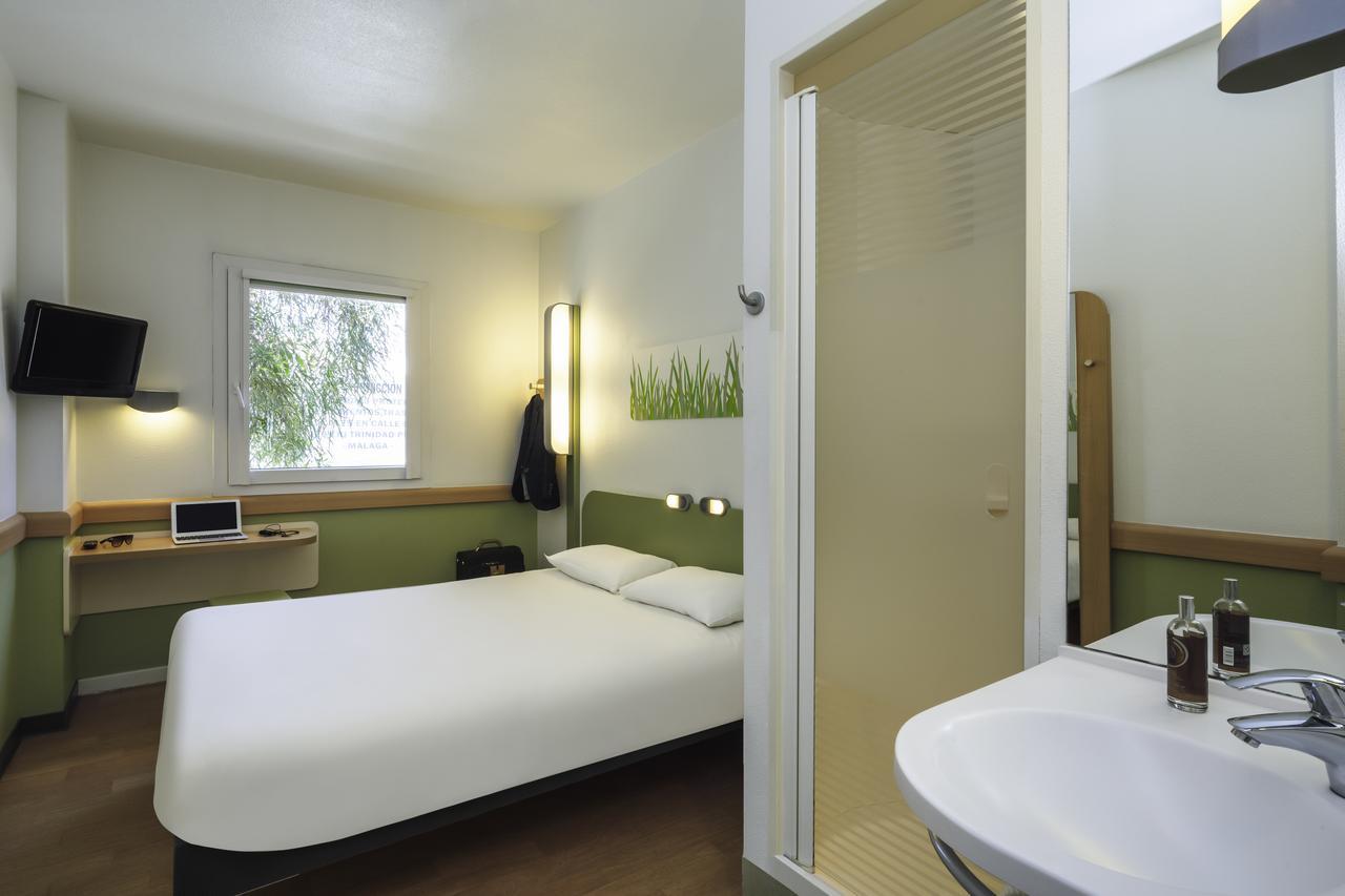 Ibis Budget Marseille Vitrolles Vitrolles  Exterior photo