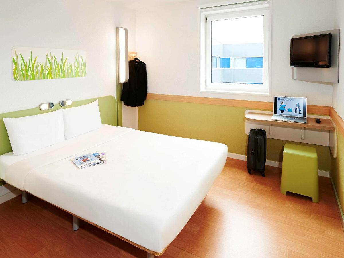 Ibis Budget Marseille Vitrolles Vitrolles  Exterior photo